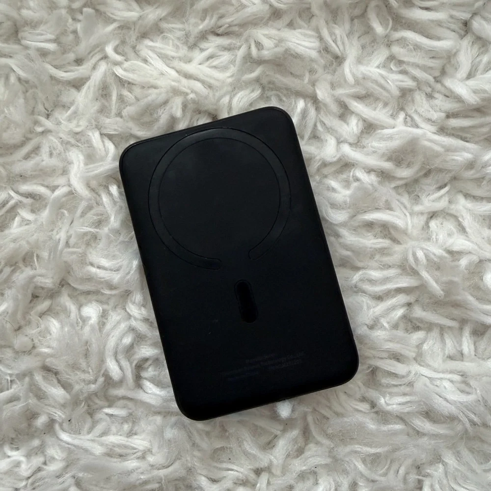 Baseus Magnetic Wireless Portable Charger